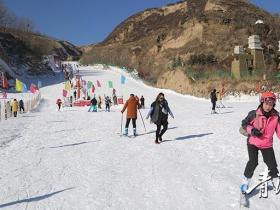 青海第九屆彩虹冰雪節開幕