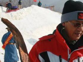 首位全國滑雪冠軍為北京冬奧組委滑雪戰隊網上授課