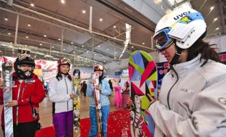 國產冰雪裝備“火”起來 相關產業有望成新增長點