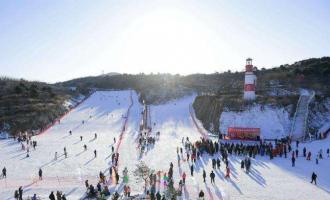 天津首屆大眾冰雪開板節拉開帷幕