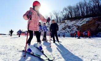 各地相繼出臺發展冰雪運動實施意見 引導冰雪產業駛上快車道