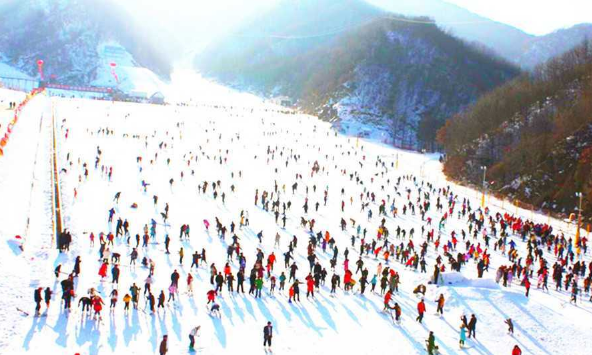 河南洛陽(yáng)嵩縣木札嶺速龍滑雪場(chǎng)