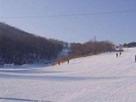 北京延慶陽光雪山城堡滑雪場