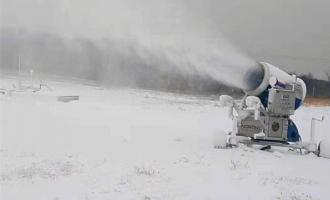 滑雪場人工造雪機造的雪和天然雪哪個更環保？