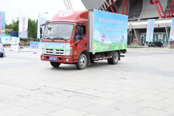 廊坊市“冰雪大篷車”正式發車3