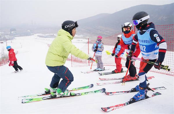 滑雪場滑雪