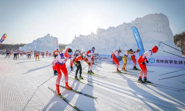 第十九屆中國(guó)長(zhǎng)春凈月潭瓦薩國(guó)際滑雪節(jié)，凈月潭盛大啟幕！ 3