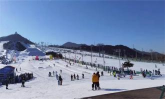 專業的滑雪場建設公司的滑雪場設計價位是多少？